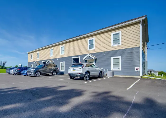 4 Mi To Lake Erie Access: Condo On The Greens