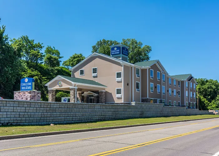 Cobblestone & Suites -